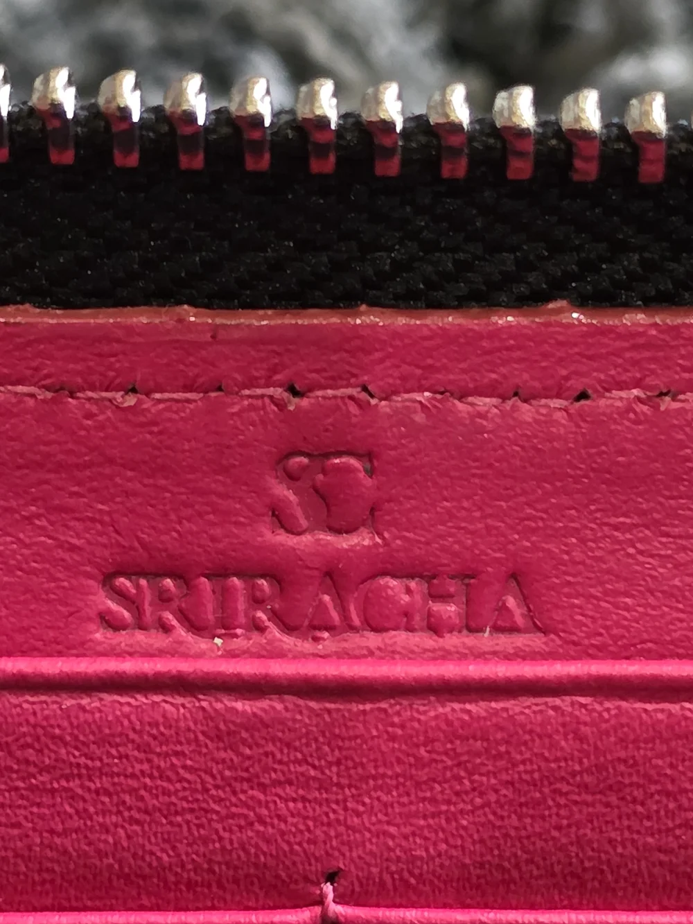 SRIRACHA Textured Croc-Embossed Zip Wallet - Gray